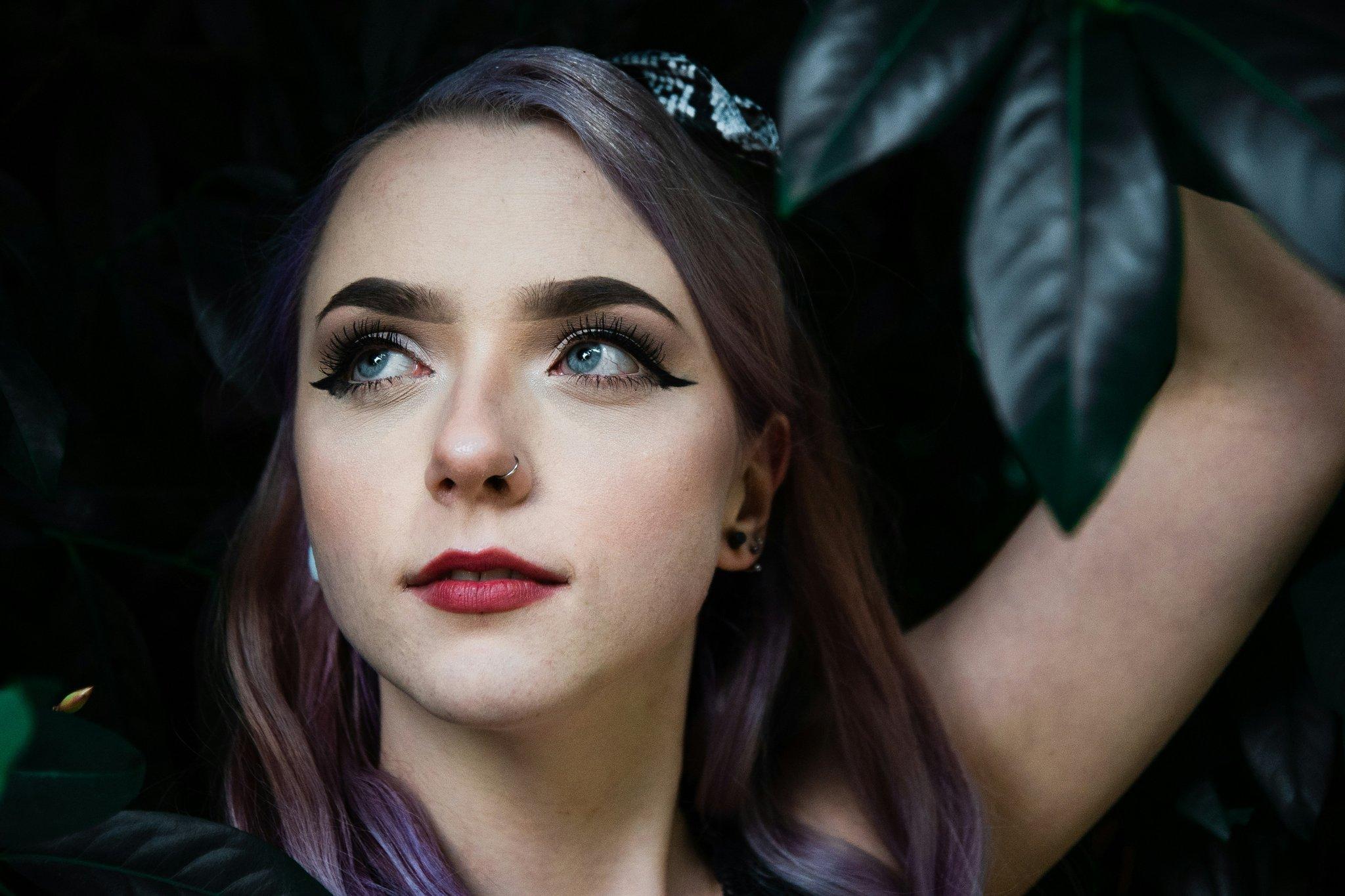 Step-by-step tutorial photo illustrating correct lip product application techniques