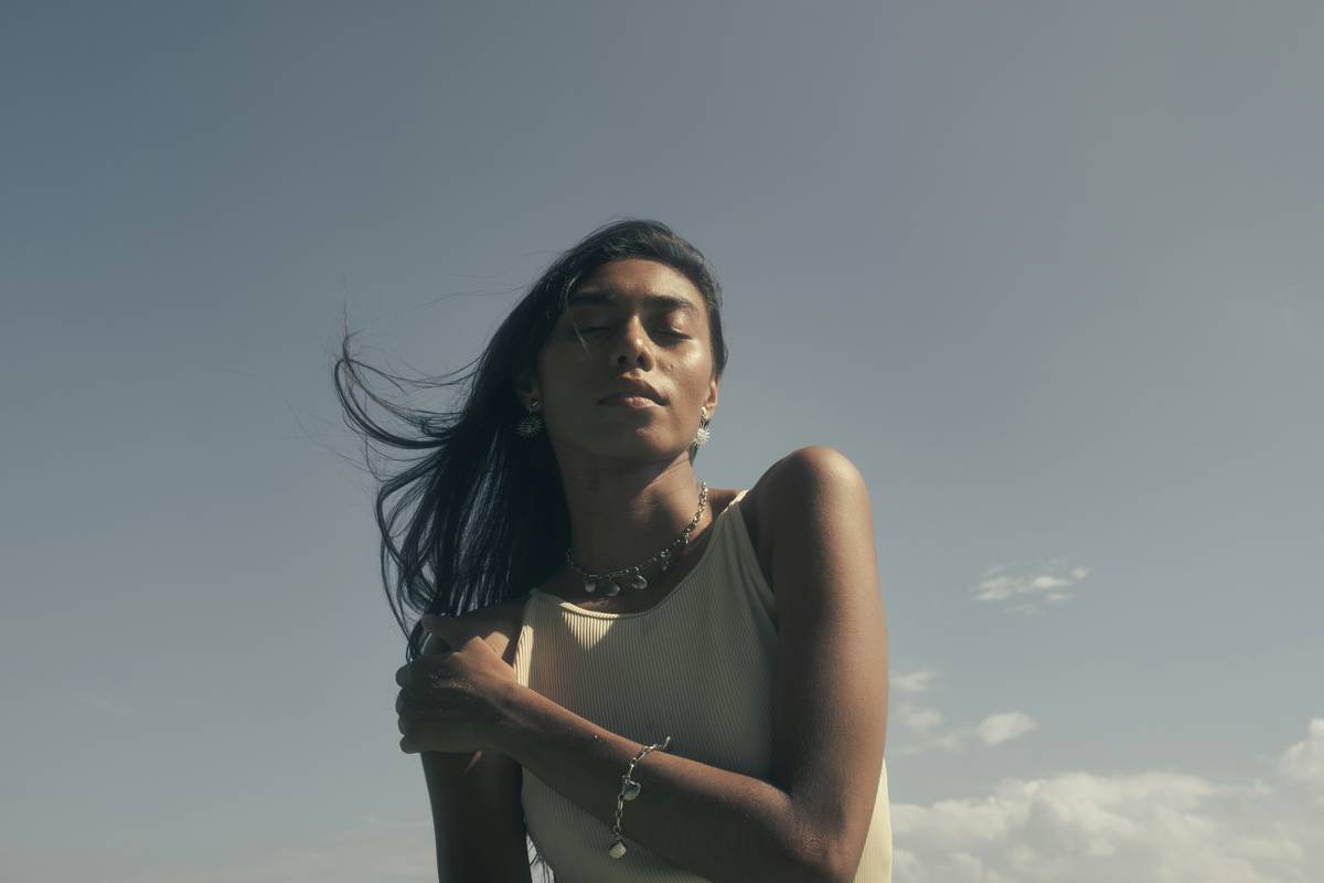 Diagram showing how runway beauty trends influence global makeup styles